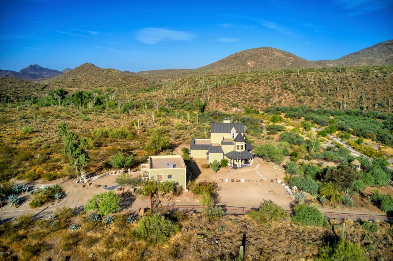 Cave Creek estate